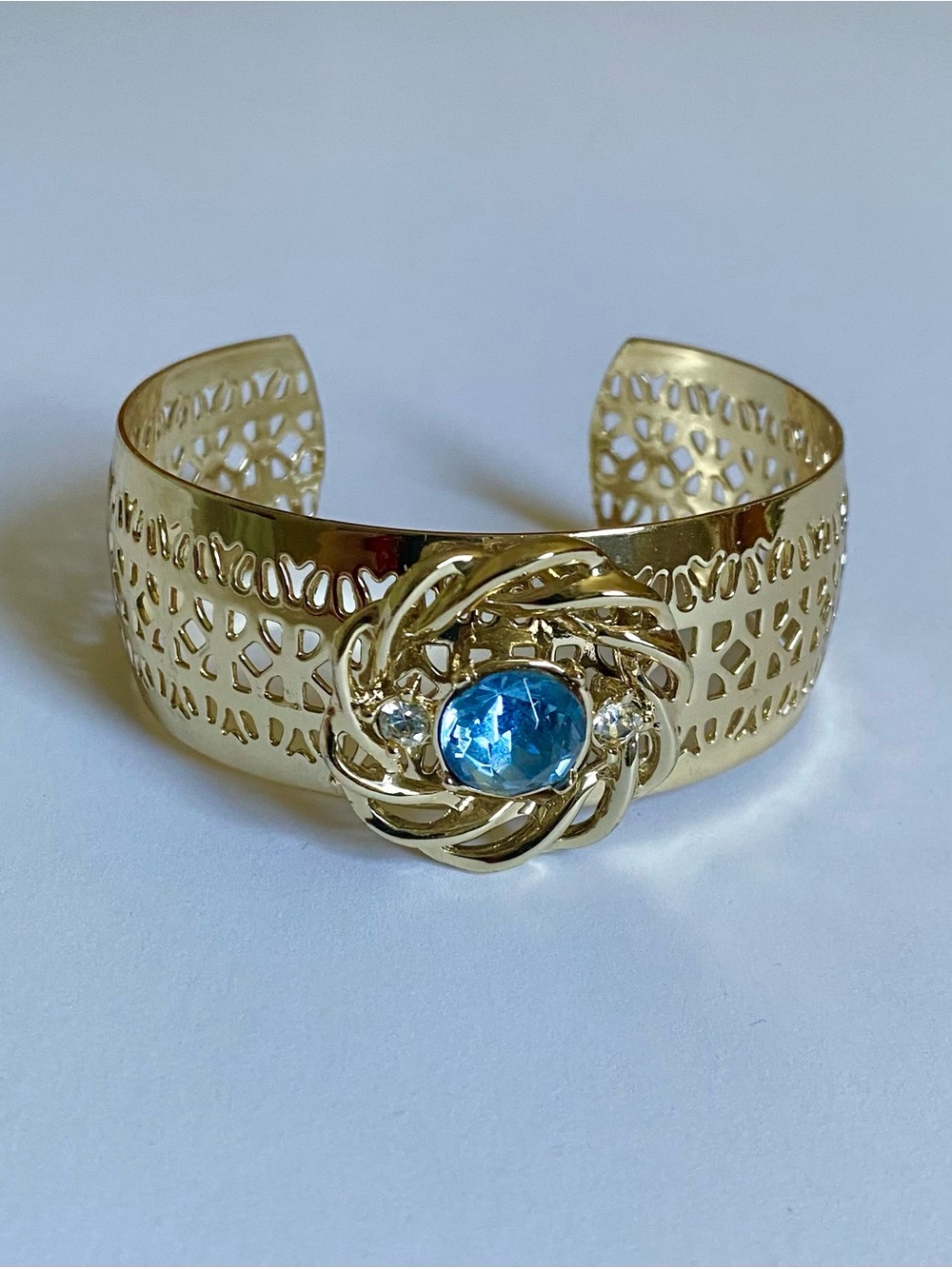 Vintage Gold Tone Filigree Rhinestone Cuff Bracelet